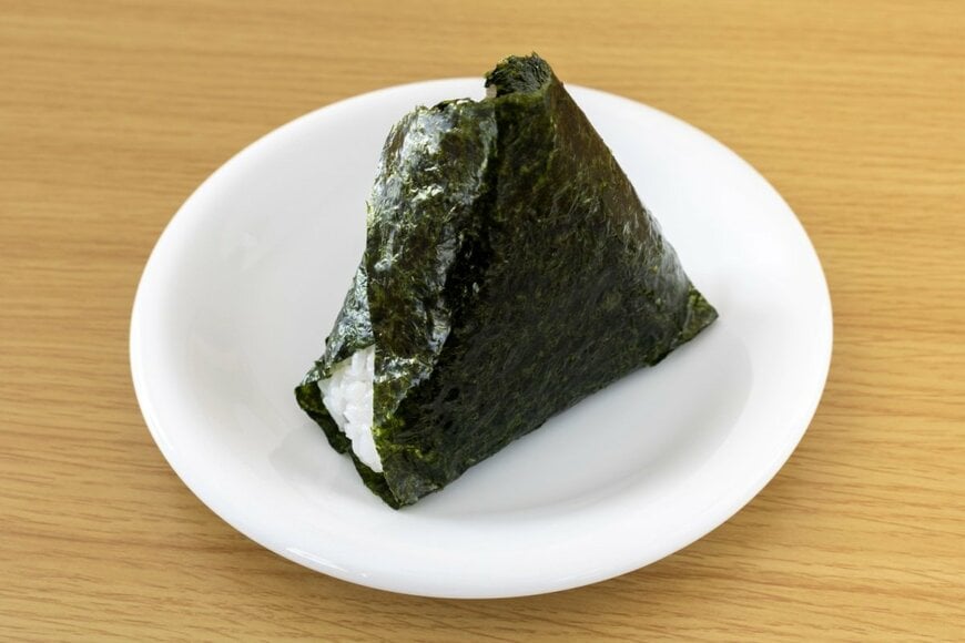 2歳児ママが用意した「昼食のおにぎり」に強烈な違和感　まさかの事件に「吹き出した」