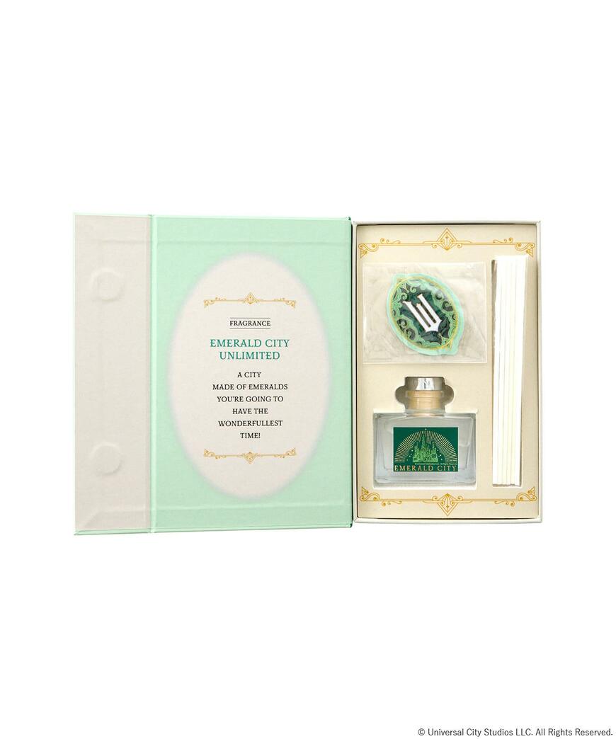 出所：パルグループ公式ファッション通販サイト 3COINS BOOK型フレグランス／WICKED