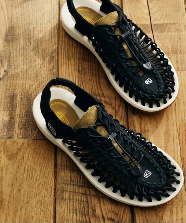 KEEN – JOURNAL STANDARD別注 UNEEK ¥12,960（税込）
