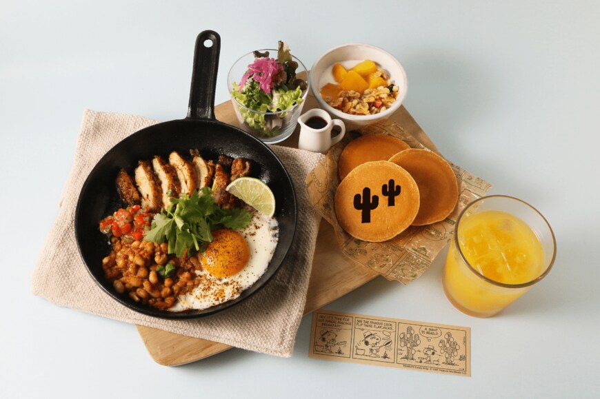 シェフ スパイクのメキシカンパンケーキ／（C）2023 Peanuts Worldwide LLC