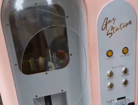 風船が自動販売機で買える？全自動で完成するユニークな仕組みに「すごいですね」「懐かしい」と反響