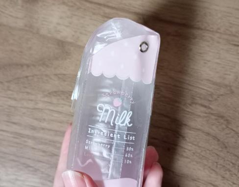 出所：筆者撮影（セリア、ドールポーチ ケース ドリンク）