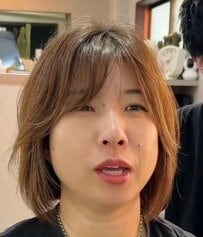 「めっちゃこんなしたかった」ずっと生え癖に悩んでいた女性→ピアスが映える"華やかショートボブ"にスタイルチェンジ