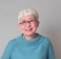 【74歳おばあちゃん】しまむらの「デニムパンツ」着回しコーデが凄すぎる！おしゃれな色合わせに絶賛の声「発想が神すぎてシビれる」