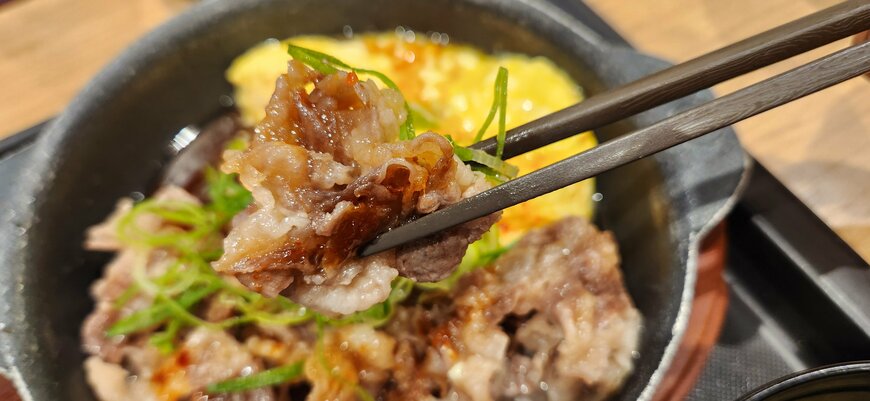 旨辛豆腐牛バラ焼定食