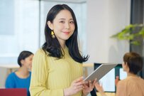 「貯蓄平均と貯蓄中央値」年代が上がると増える？20歳代の約3割が投資を経験