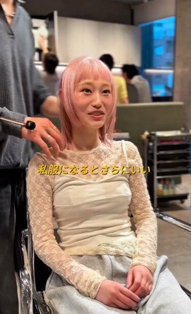 5大容量☆派手髪 超ピンク!! かぶらない美しさを演出☆ 美容師「桜咲かせますか」女性がピンクヘアカラーで春らしくイメチェン