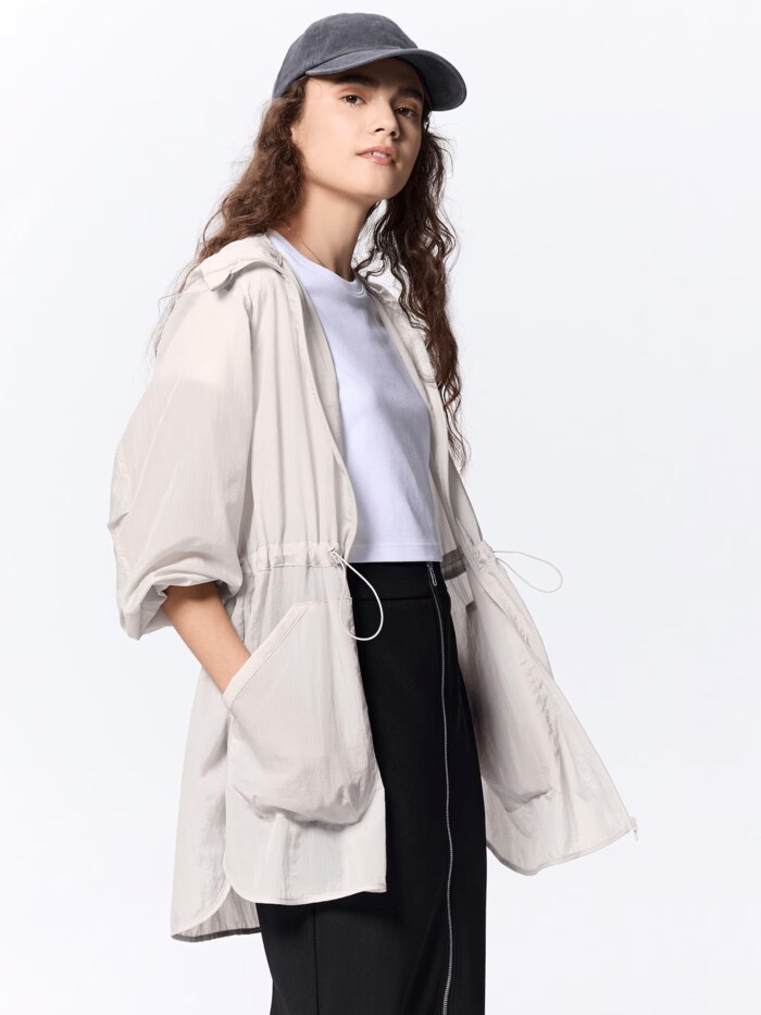 暑さが残る夏の終わりにも最適なUVカットシアーロングパーカGA+E