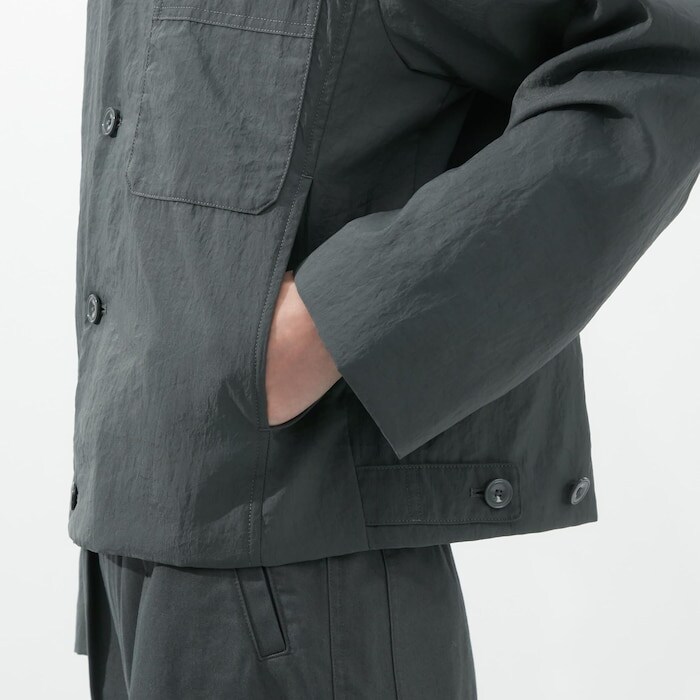 出所：ユニクロ公式オンラインストア ナイロンシャツジャケット