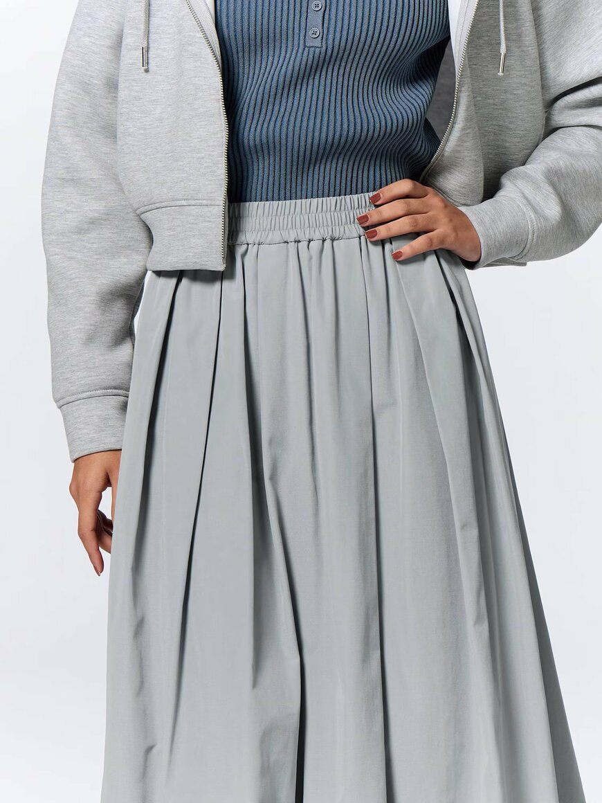 出所：GU公式 バブルヘムミディスカートQ(2024年モデル)