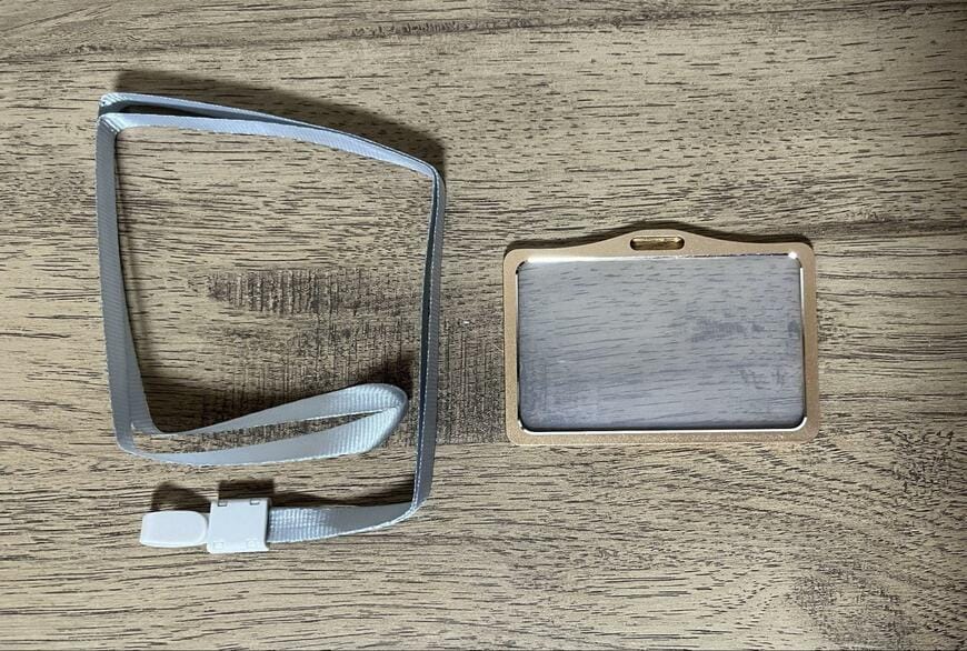 ダイソー、アルミ合金IDケース画像