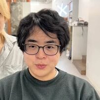 【大変身】生え際のボリュームが気になる男性が似合わせカットで大胆イメチェン！「全然違う」と大満足