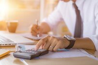 一人暮らしの通信費は1ヶ月平均いくらか【総務省最新データで知る】