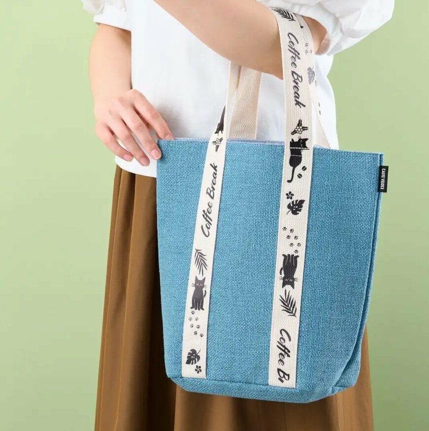 出所：カフェ・ベローチェ　黒ねこサマーバッグ2025