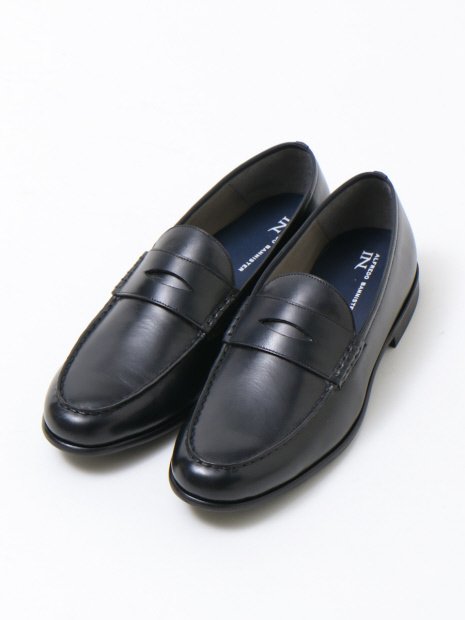 alfredoBANNISTER - 踏み履きローファー ¥23,760（税込）