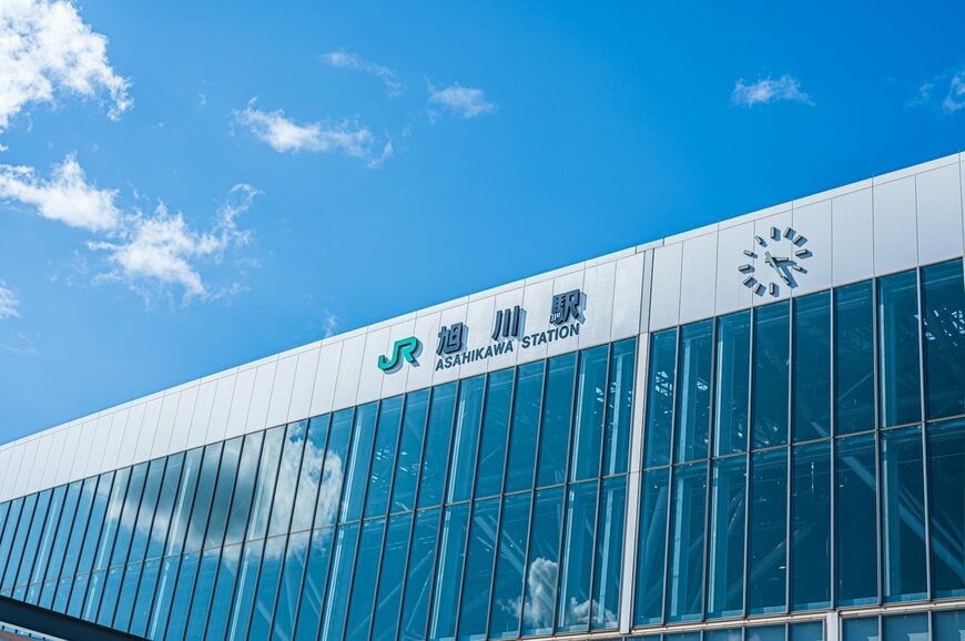 「旭川駅に到着した列車」に思わず二度見　北海道の冬の厳しさを物語る光景に「面構えが違う」