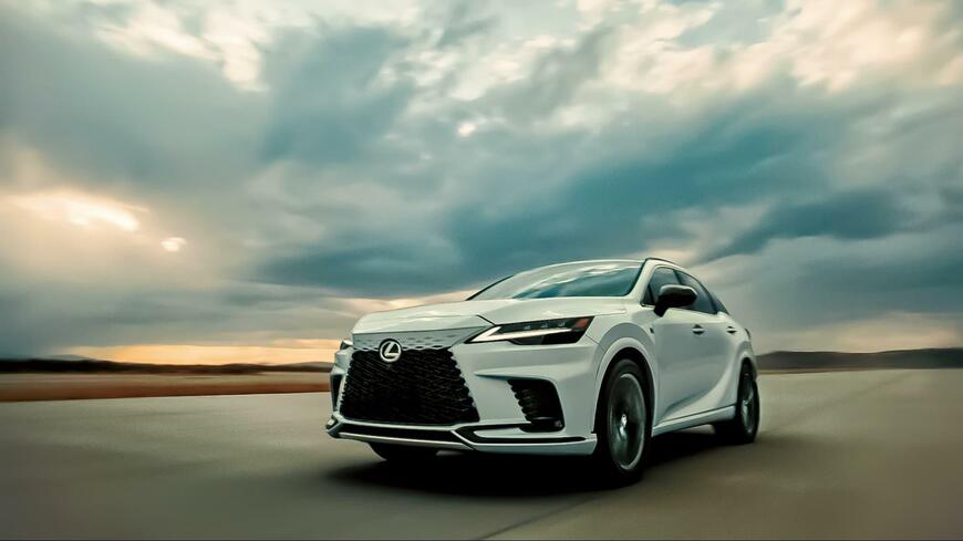 出所：トヨタ自動車株式会社　公式企業サイト　「LEXUS、新型「RX」を発売」