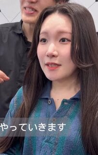 女性が鎖骨ラインのヘアに挑戦　計算されたカットで大人可愛い印象に変身！