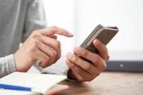 【年金の受給額一覧表】あなたが将来受け取れる「国民年金・厚生年金」はいくら？年齢別の受給額を表で解説