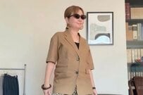 「60歳のスタイリスト」が教える　ヒョウ柄パンツの上品な着こなし方に「めっちゃオシャレで好み」