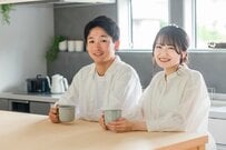 【住宅ローン】超長期「50年ローン」のメリット・デメリット！変動金利「0.6～1.2%」固定金利は今どれくらい？