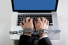 社畜と呼ばれる人の特徴をチェック！やめる方法は？海外にも社畜はいる？！