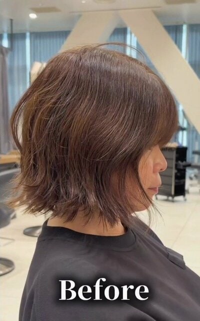 あごの下あたりまでの、毛先に動きのあるボブの来店時の様子