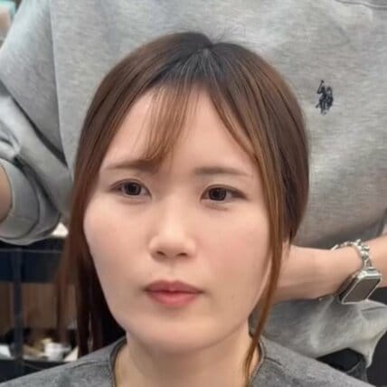「顔を小さく見せたい」女性が顔まわりカットで大胆イメチェン！思わず見惚れるエレガントな仕上がりが話題