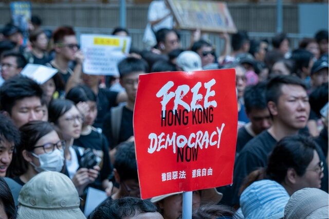 結局、日本は「国際金融ハブ」になれない？中国に操られる香港の行く末