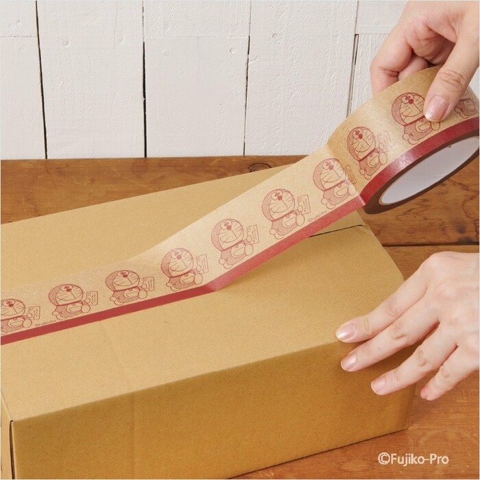 荷物を送るときにもドラえもんのデザインを楽しめます