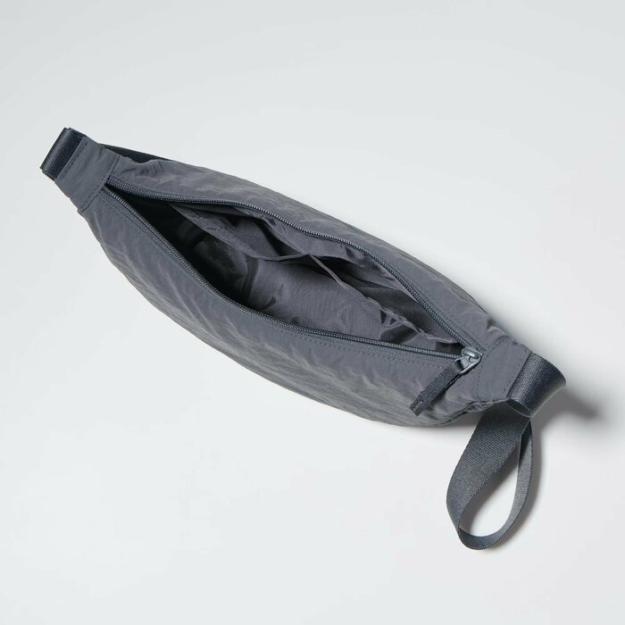 最大で約4Lという見た目以上の容量を確保しています