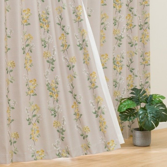 ニトリ　遮光2級･遮熱カーテン