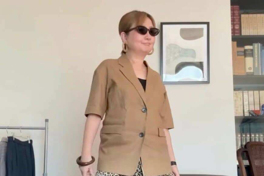 「60歳のスタイリスト」が教える　ヒョウ柄パンツの上品な着こなし方に「めっちゃオシャレで好み」