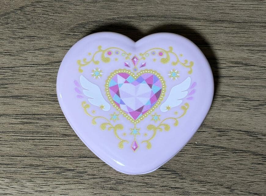 セリア、ハート型 コンパクトミラー 魔法少女風筆者撮影写真