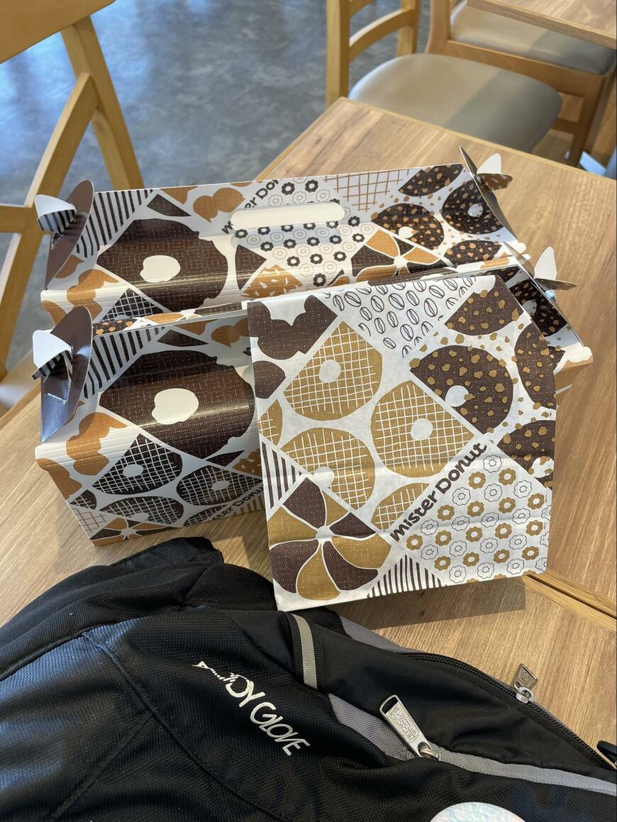 後輩のために購入したドーナツ