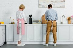 日本の夫婦に「致命的に足りない」もの。家事・育児協力の前に…