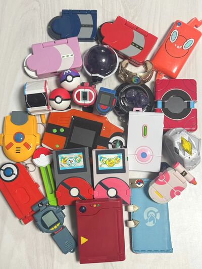 ずらっと並ぶポケモングッズ