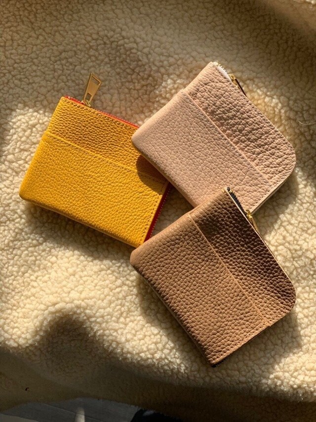 comodoz - L型コインケース(ハードシュリンクレザー) ¥4,968（税込）