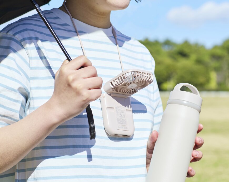 イオン公式 5WAYスリムハンディファン