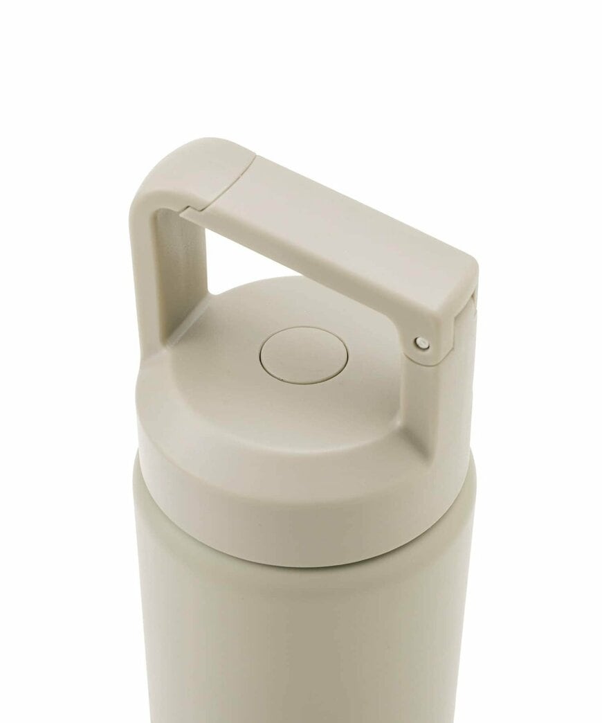 出所：3COINS公式　炭酸ステンレスボトル：600ml／KITINTO