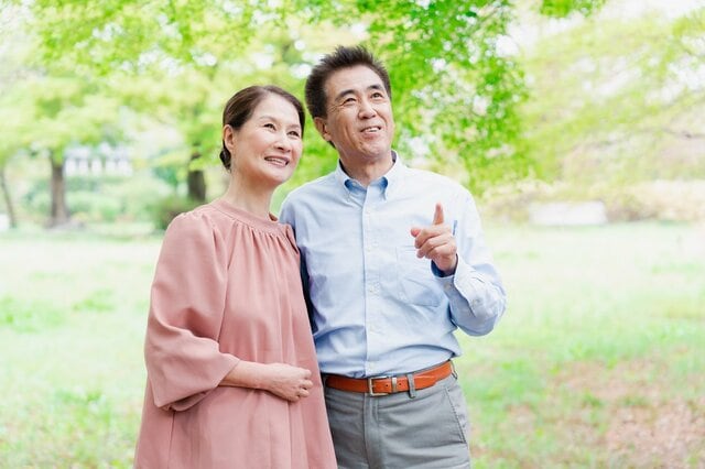 65歳以上の「介護保険料」基準額が「月額1万円」に迫る自治体も。保険料はどうやって決まる？