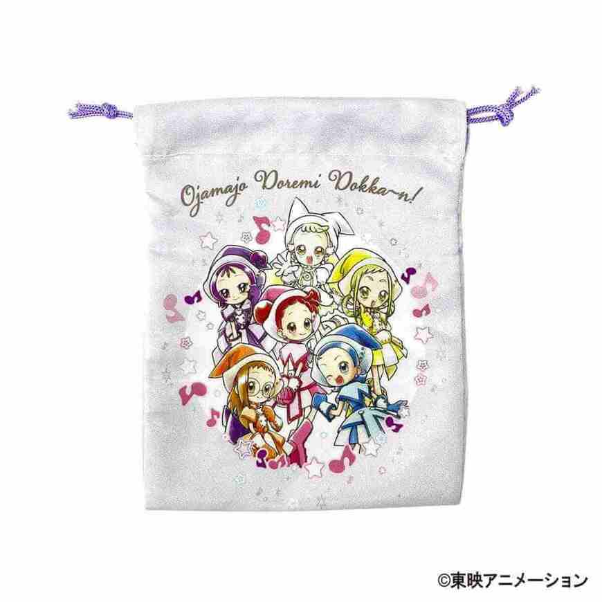 出所：ワッツ公式　おジャ魔女どれみドッカ〜ン!　巾着　全体柄　パープル
