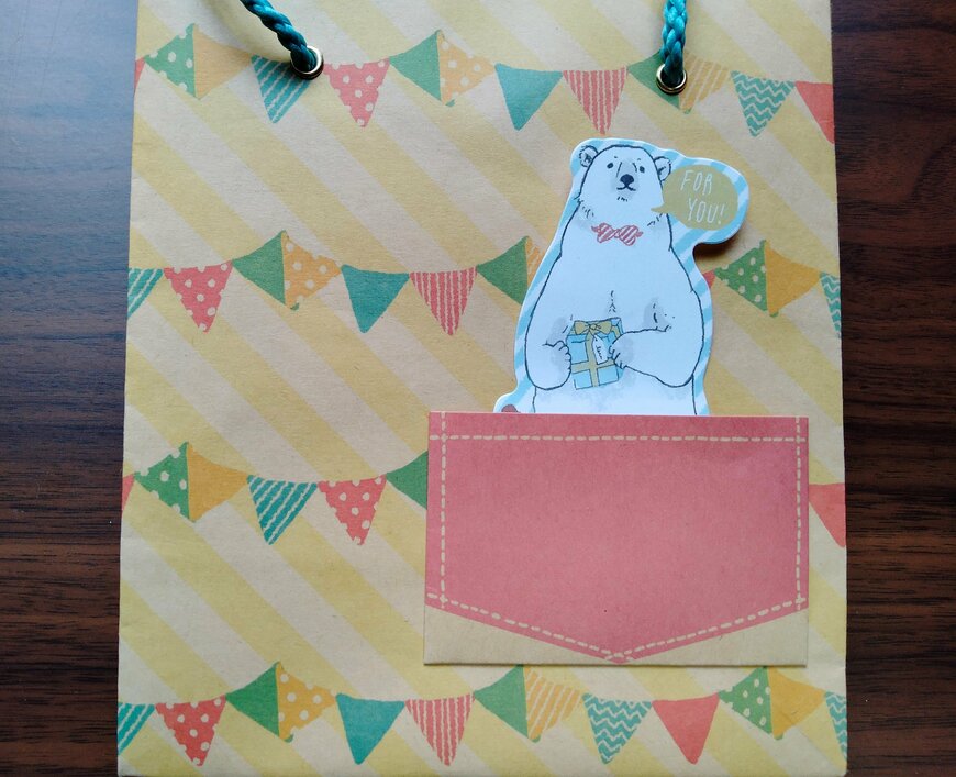 筆者撮影（キャンドゥ、ポケット＆メッセージカード付ペーパーバッグアニマル）