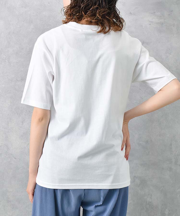 出所：Bleu Bleuet（ブルーブルーエ）公式サイト　モノクロームペットTシャツ