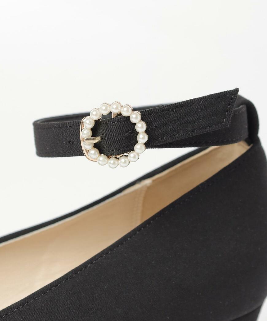 出所：ハニーズ公式オンラインストア バックル2wayパンプス