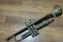 ネットオークションで購入した520円のトランペット　「刻まれた刻印」に驚きの声