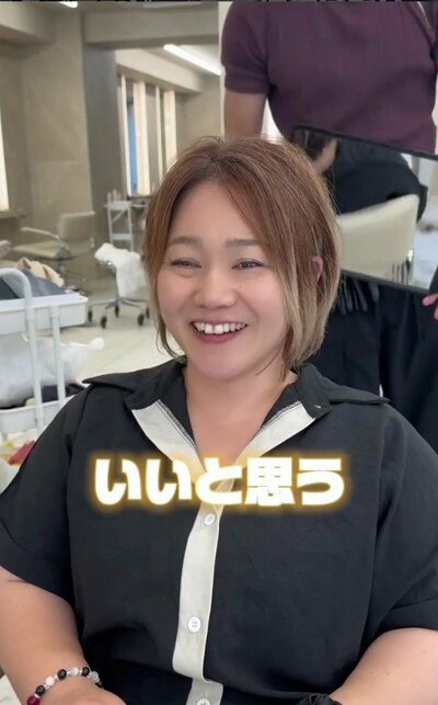 前髪を長めに残した、丸みのあるボブ