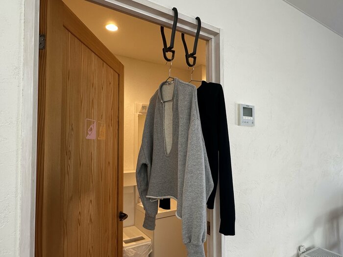 下部にあるフック部分を、360度自在に回転させられる