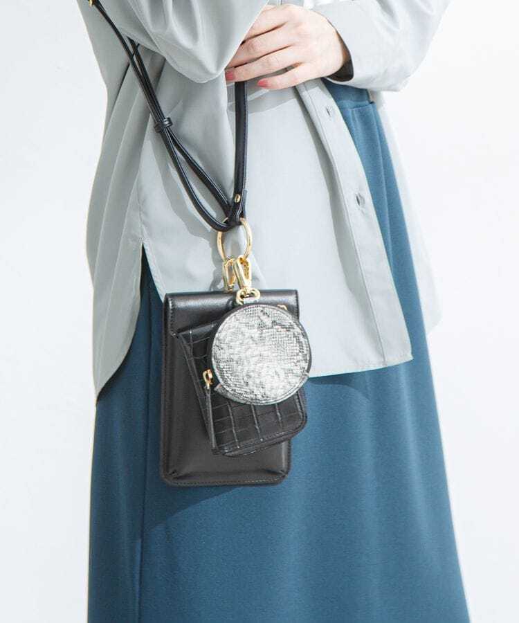 出所：ハニーズ　3連マルチショルダー