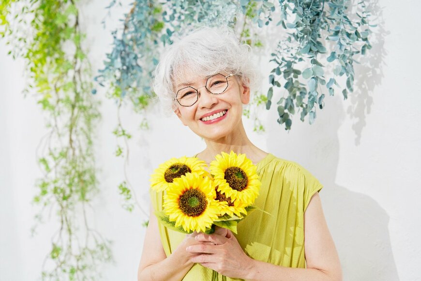70歳、75歳まで働くシニアが増えている！【70歳代】おひとりさま世帯の「年金受給額」と「貯蓄額」はいかほどか